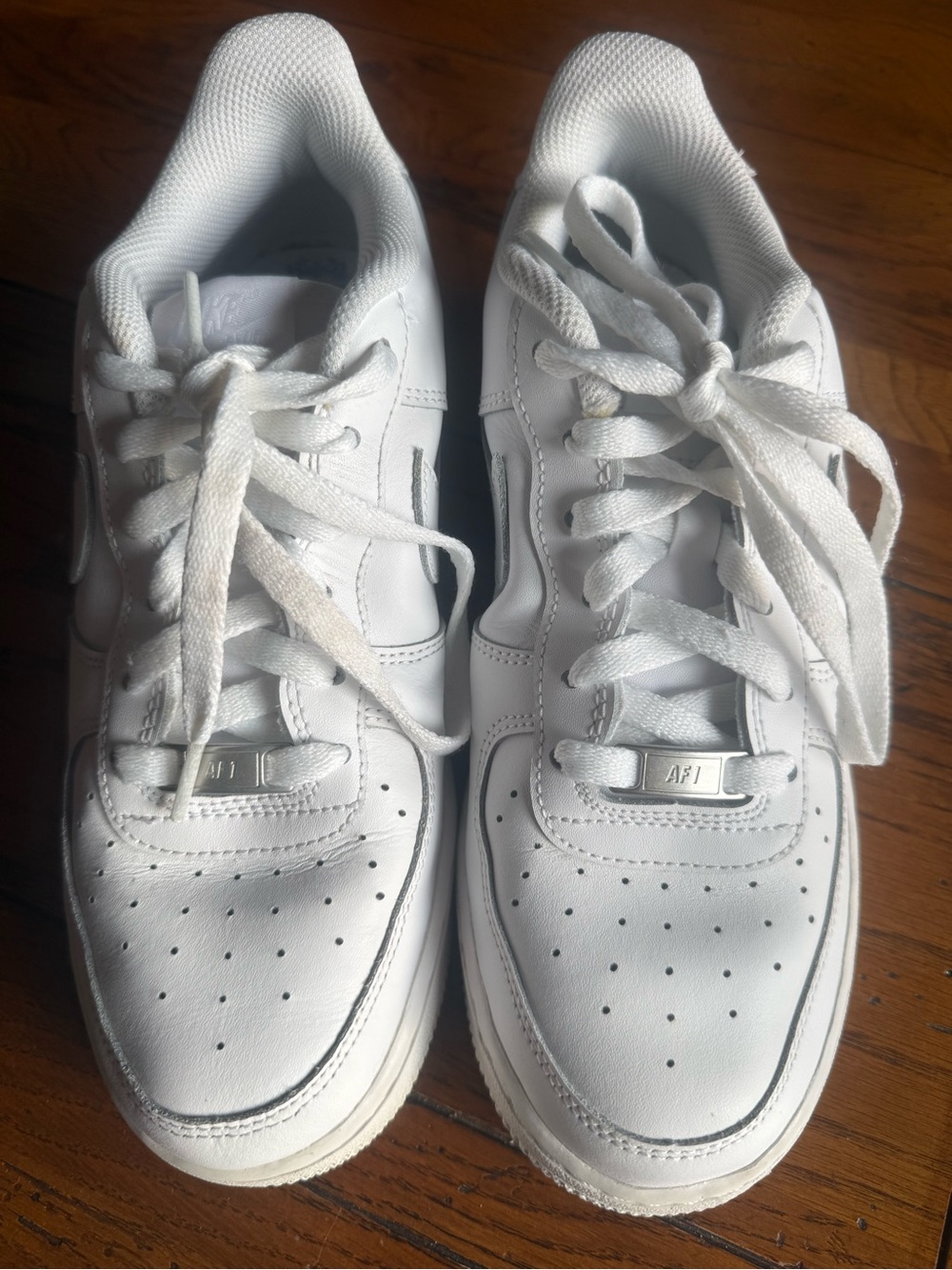 Nike Big Kid Air Force 1 size 7
